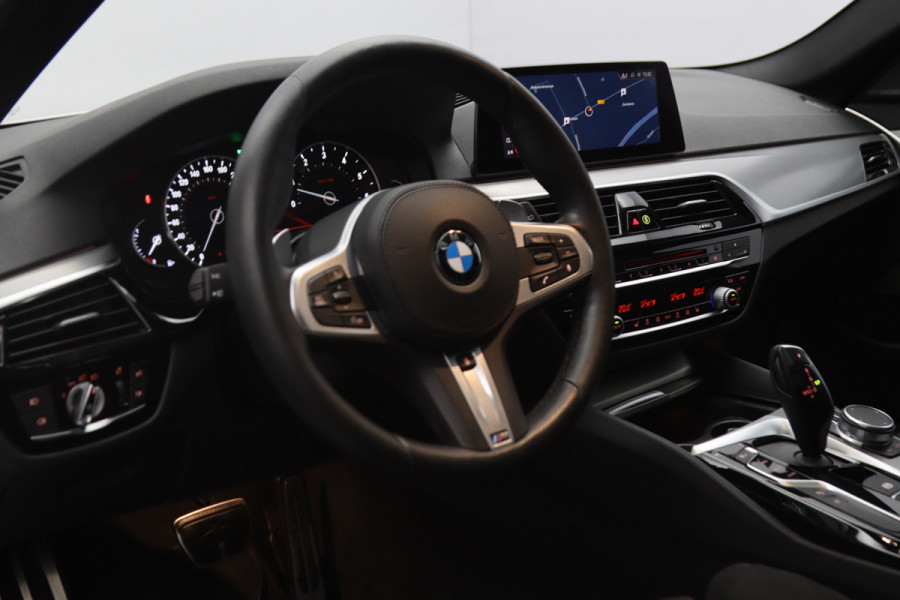 BMW 5 Serie Touring 252 PK 530i xDrive Executive, *1-Eigenaar*, Panormadak, 360 Camera, Harman/Kardon, Head-Up Display