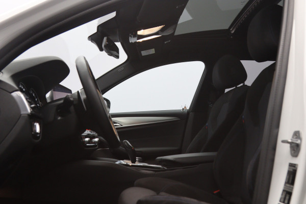 BMW 5 Serie Touring 252 PK 530i xDrive Executive, *1-Eigenaar*, Panormadak, 360 Camera, Harman/Kardon, Head-Up Display