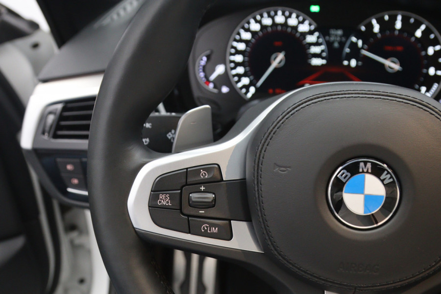 BMW 5 Serie Touring 252 PK 530i xDrive Executive, *1-Eigenaar*, Panormadak, 360 Camera, Harman/Kardon, Head-Up Display