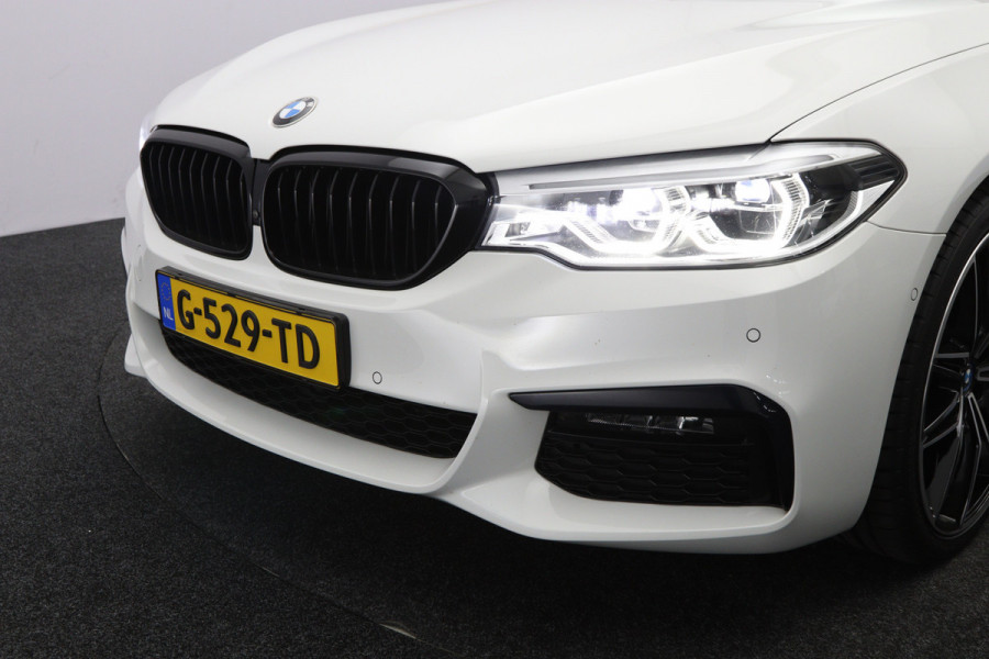 BMW 5 Serie Touring 252 PK 530i xDrive Executive, *1-Eigenaar*, Panormadak, 360 Camera, Harman/Kardon, Head-Up Display