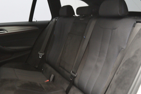 BMW 5 Serie Touring 252 PK 530i xDrive Executive, *1-Eigenaar*, Panormadak, 360 Camera, Harman/Kardon, Head-Up Display