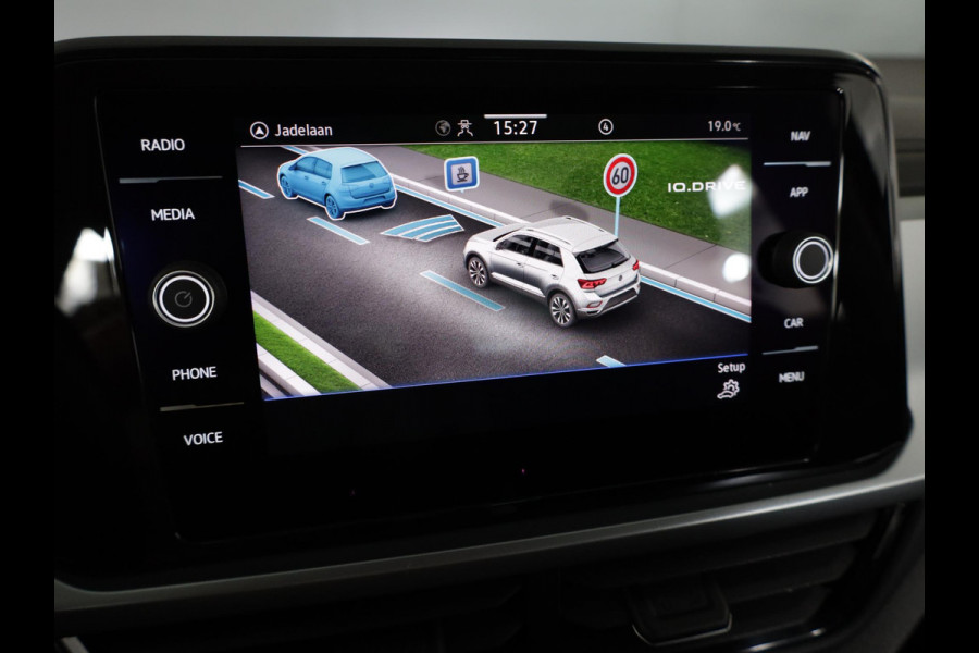 Volkswagen T-Roc 1.0 TSI Life 75 Edition 110pk 6bak| Navi| 17'LM-velgen| Camera