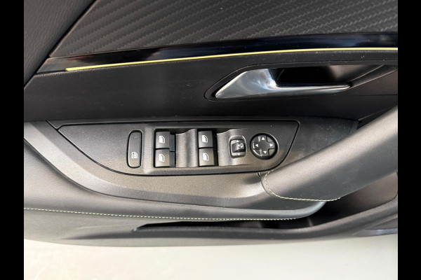 Peugeot 2008 1.2 Hybrid 145 GT Automaat, Carplay, Camera