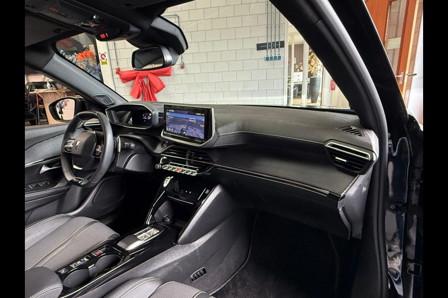 Peugeot 2008 1.2 Hybrid 145 GT Automaat, Carplay, Camera