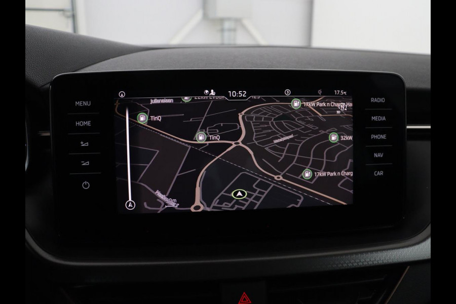 Škoda Kamiq 1.0 TSI Business Edition | Panoramadak | Leder | Virtual | Stoelverwarming | Carplay | Cruise control | Camera | Elek. stoelen | 18'' | Full LED |