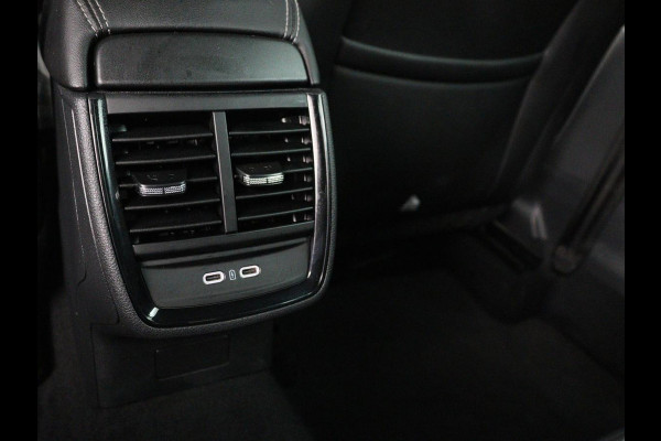 Škoda Kamiq 1.0 TSI Business Edition | Panoramadak | Leder | Virtual | Stoelverwarming | Carplay | Cruise control | Camera | Elek. stoelen | 18'' | Full LED |