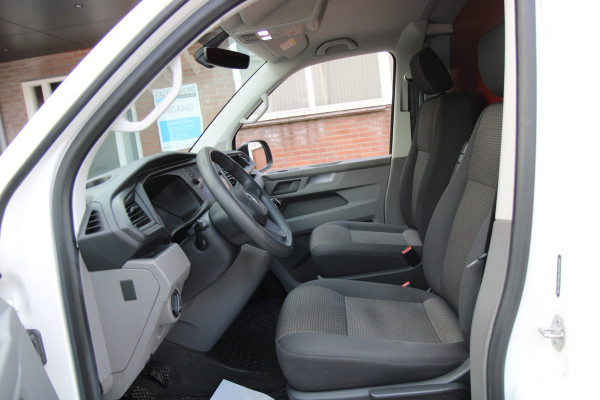Volkswagen Transporter 2.0 TDI L2H1 Comfort / Navi / App connect / Cruise / Trekhaak