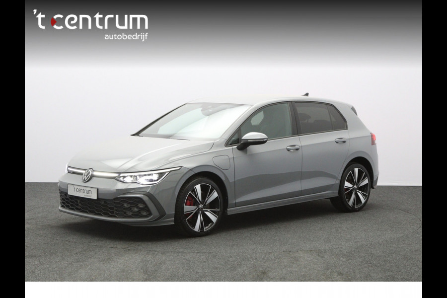Volkswagen Golf 1.4 eHybrid GTE 245 PK PHEV, Stoelverwarming, Carplay, Camera