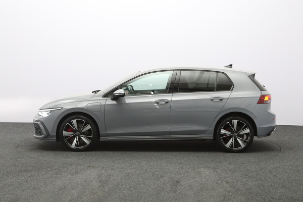 Volkswagen Golf 1.4 eHybrid GTE 245 PK PHEV, Stoelverwarming, Carplay, Camera