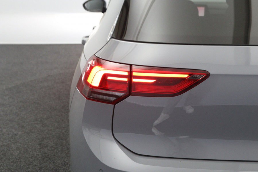 Volkswagen Golf 1.4 eHybrid GTE 245 PK PHEV, Stoelverwarming, Carplay, Camera