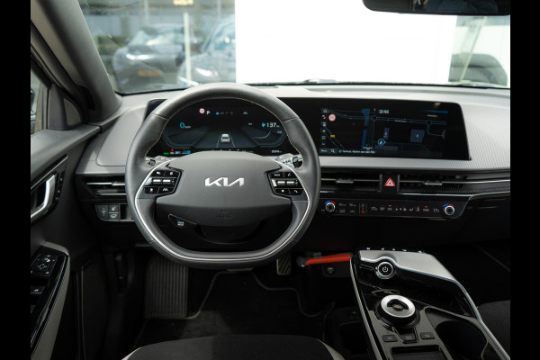 Kia Ev6 GT-Line 77.4 kWh | Nederlandse dealer onderhouden auto | Schuifkantel dak | Trekhaak 1600kg trekgewicht |