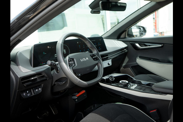Kia Ev6 GT-Line 77.4 kWh | Nederlandse dealer onderhouden auto | Schuifkantel dak | Trekhaak 1600kg trekgewicht |