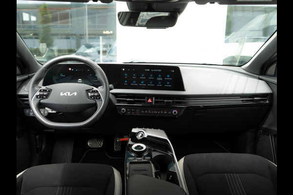 Kia Ev6 GT-Line 77.4 kWh | Nederlandse dealer onderhouden auto | Schuifkantel dak | Trekhaak 1600kg trekgewicht |