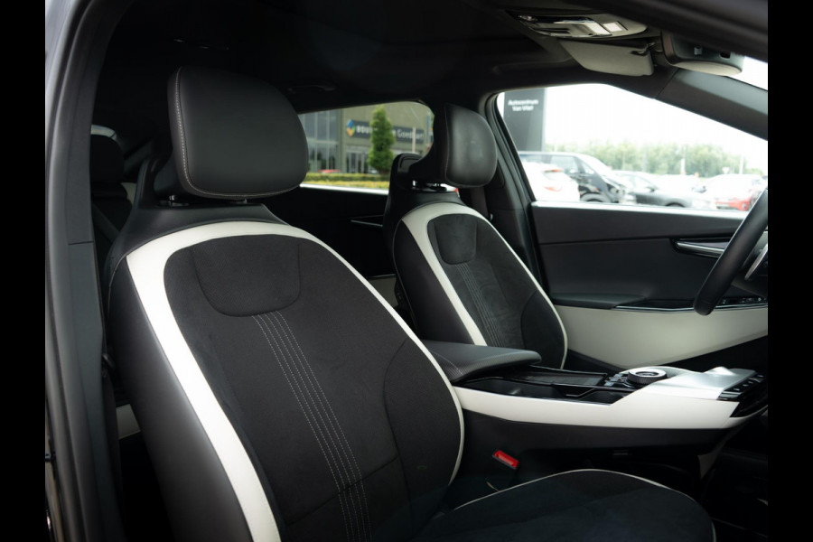 Kia Ev6 GT-Line 77.4 kWh | Nederlandse dealer onderhouden auto | Schuifkantel dak | Trekhaak 1600kg trekgewicht |