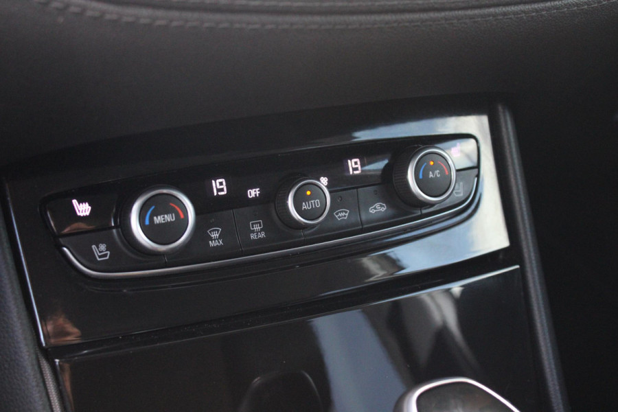 Opel Grandland X 1.2 Turbo Ultimate | Automaat! | Distributieriem Vervangen | Trekhaak | Climate Control | Cruise Control |
