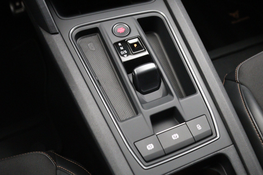 CUPRA Leon Sportstourer 1.4 e-Hybrid 204 PK PHEV Business, Kuipstoelen, Parkeersensoren, Stuurverwarming