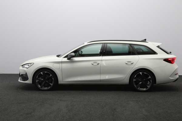 CUPRA Leon Sportstourer 1.4 e-Hybrid 204 PK PHEV Business, Kuipstoelen, Parkeersensoren, Stuurverwarming