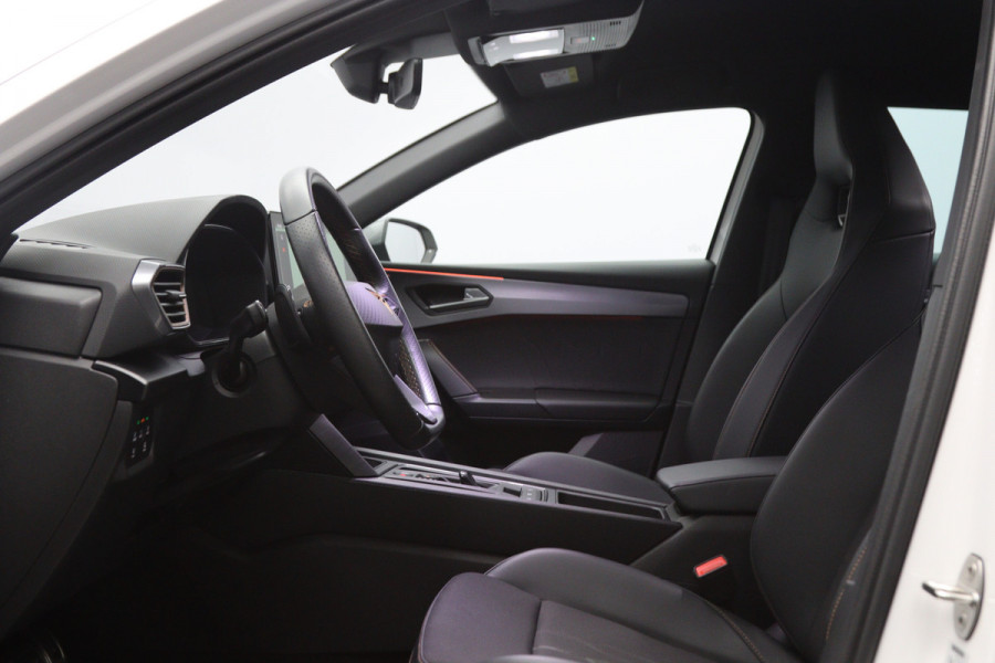 CUPRA Leon Sportstourer 1.4 e-Hybrid 204 PK PHEV Business, Kuipstoelen, Parkeersensoren, Stuurverwarming