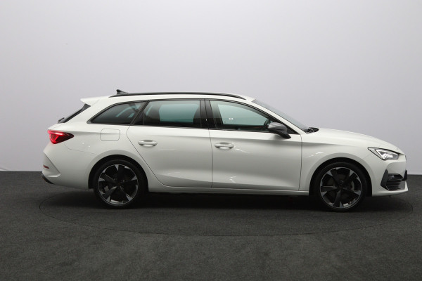 CUPRA Leon Sportstourer 1.4 e-Hybrid 204 PK PHEV Business, Kuipstoelen, Parkeersensoren, Stuurverwarming