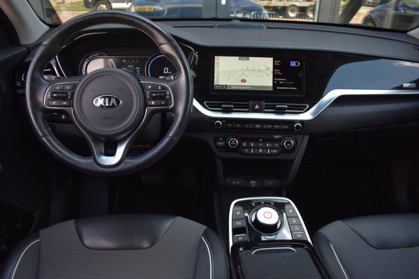 Kia e-Niro DynamicPlusLine 64 kWh SOH 99.6% | STOELVERWARMING | SCHUIFDAK | NAP | STUURVERWARMING | CAMERA