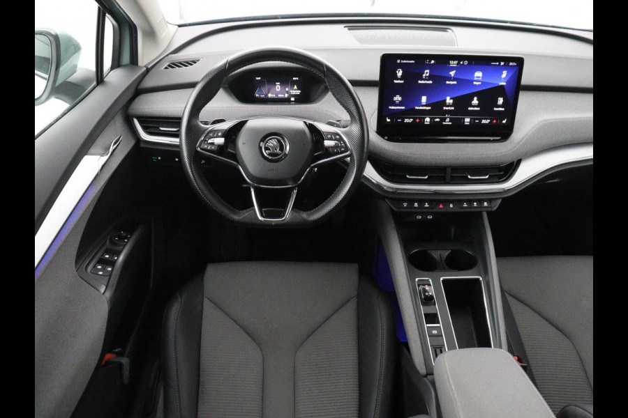 Škoda Enyaq iV 60 | SOH 92.1% | Trekhaak | Stuur/stoel verwarming | Half Leder | Cruise control | Camera | Carplay | Standkachel | Sfeerverlichting | 21''
