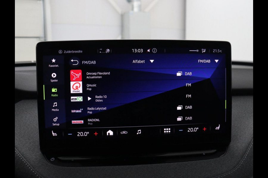 Škoda Enyaq iV 60 | SOH 92.1% | Trekhaak | Stuur/stoel verwarming | Half Leder | Cruise control | Camera | Carplay | Standkachel | Sfeerverlichting | 21''