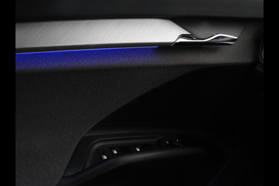 Škoda Enyaq iV 60 | SOH 92.1% | Trekhaak | Stuur/stoel verwarming | Half Leder | Cruise control | Camera | Carplay | Standkachel | Sfeerverlichting | 21''