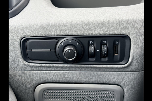 Maxus eDeliver 9 89 kWh 204PK L3H2 Elektrische Koelwagen Vriezer Dual Thermo King -22°C/22°C Camera Cruise Control Apple Carplay Parkeersensoren Koel Koeler Kühl Kühler Kühlwagen Kühlkasten Frigo Vries