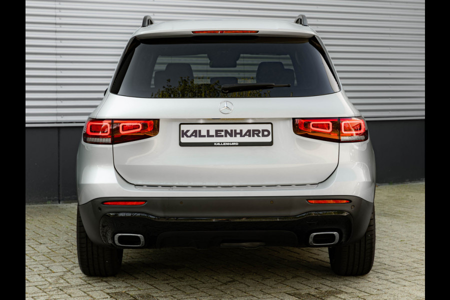 Mercedes-Benz Glb 200 - Pano - Trekhaak - Nightpakket - Camera