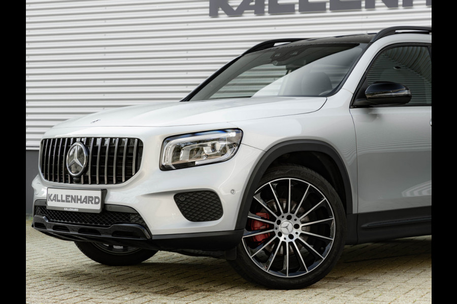 Mercedes-Benz Glb 200 - Pano - Trekhaak - Nightpakket - Camera
