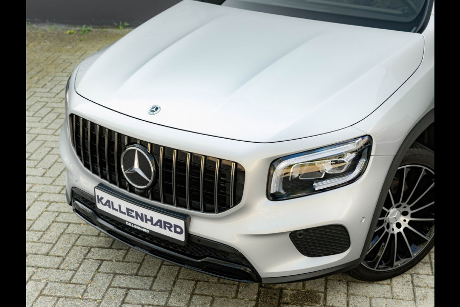 Mercedes-Benz Glb 200 - Pano - Trekhaak - Nightpakket - Camera