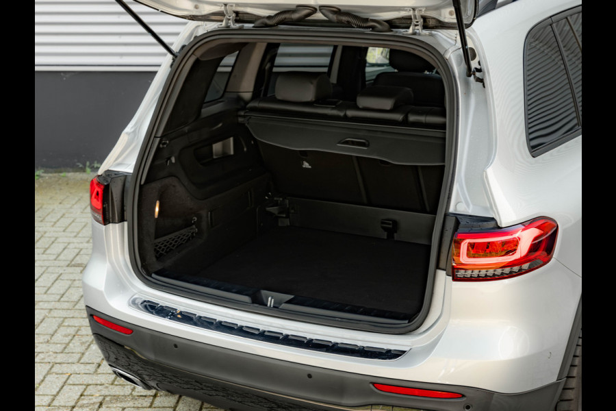 Mercedes-Benz Glb 200 - Pano - Trekhaak - Nightpakket - Camera