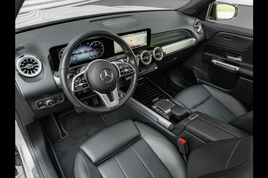 Mercedes-Benz Glb 200 - Pano - Trekhaak - Nightpakket - Camera