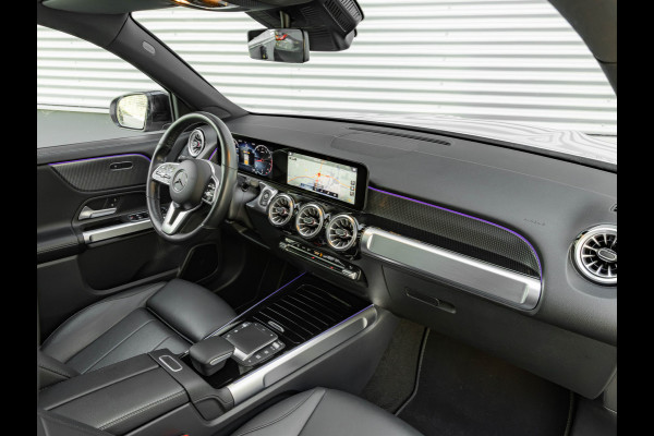 Mercedes-Benz Glb 200 - Pano - Trekhaak - Nightpakket - Camera