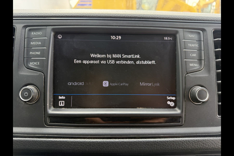 MAN TGE 3.140 2.0 TDI Automaat Open Laadbak Dubbele cabine 6-persoons Airco Trekhaak Navigatie Carplay Pritische Pickup Open Box