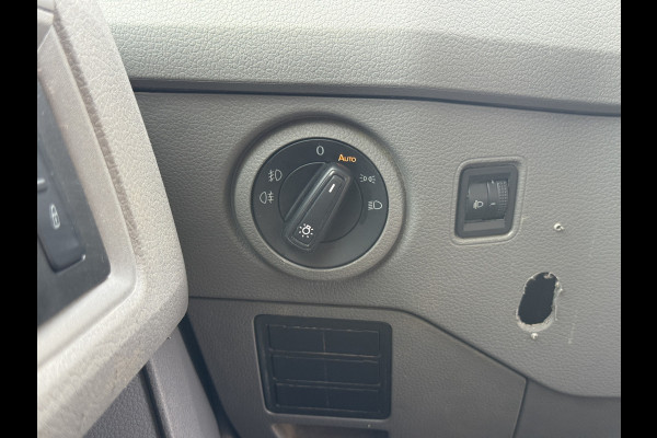 MAN TGE 3.140 2.0 TDI Automaat Open Laadbak Dubbele cabine 6-persoons Airco Trekhaak Navigatie Carplay Pritische Pickup Open Box