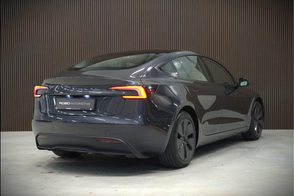 Tesla Model 3 RWD 60 kWh | Panoramadak | Stoelventialie | Stoelverwarming | Stuurverwarming | Adaptive Cruise Control | Keyless | 360 Camera | Memory Seat | Elektrische Stoelen | Ambiance Verlichting | Navigatie | Fa