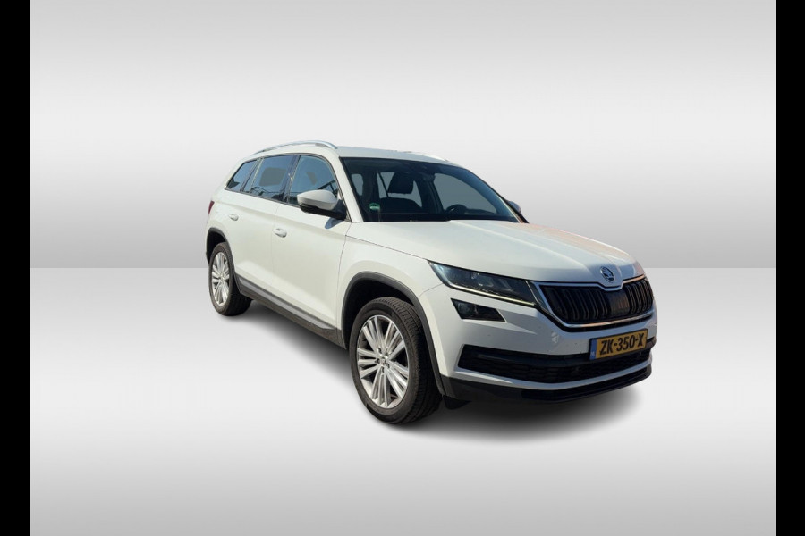 Škoda Kodiaq 1.5 TSI Business Edition / Trekhaak / Camera / Leder&Alcantara / 19'' / Keyless / Premium Audio / Dodehoek / DAB / Stoelverwarming / ACC