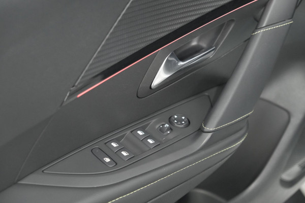 Peugeot e-208 EV GT 50 kWh | 93,7% SOH | Black Pack | Dodehoekdetectie | Camera | Apple Carplay