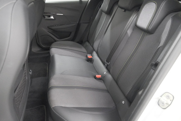 Peugeot e-208 EV GT 50 kWh | 93,7% SOH | Black Pack | Dodehoekdetectie | Camera | Apple Carplay