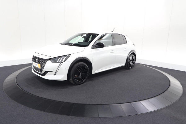 Peugeot e-208 EV GT 50 kWh | 93,7% SOH | Black Pack | Dodehoekdetectie | Camera | Apple Carplay