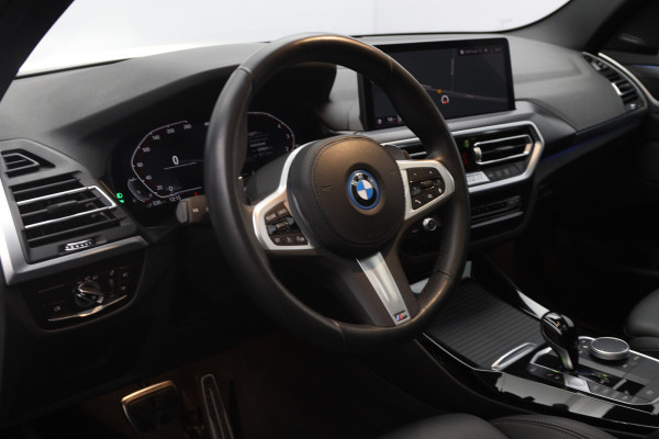 BMW X3 xDrive30e High Executive M-Sport 293 PK PHEV, Panoramadak, H/K Sound, Camera