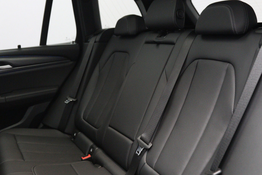 BMW X3 xDrive30e High Executive M-Sport 293 PK PHEV, Panoramadak, H/K Sound, Camera
