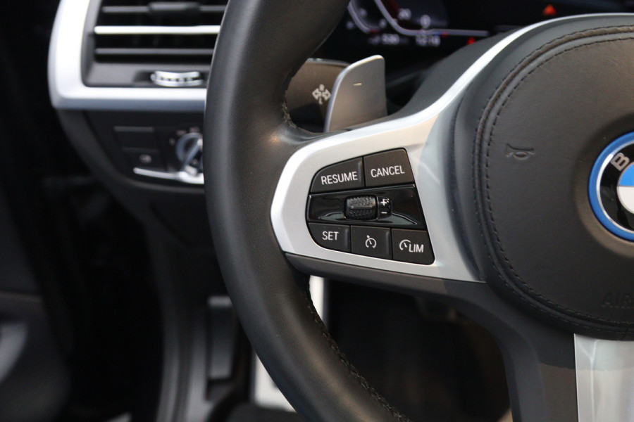 BMW X3 xDrive30e High Executive M-Sport 293 PK PHEV, Panoramadak, H/K Sound, Camera