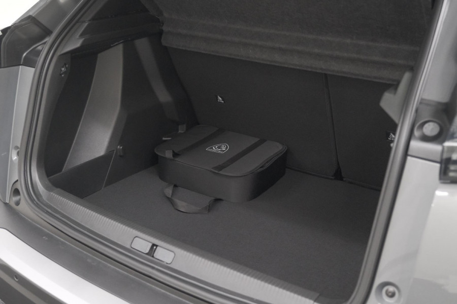 Peugeot e-2008 EV Allure 54 kWh | 360 Camera | Adaptieve Cruise Control | Warmtepomp