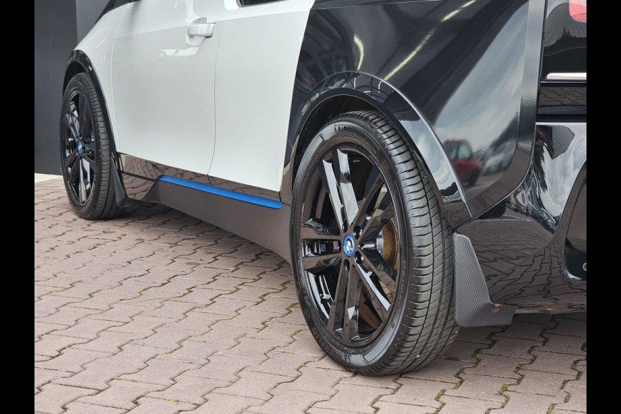 BMW i3 Business Edition 120Ah 42 kWh | Navi | Camera | Stoelverwarming | Special |