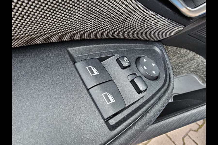 BMW i3 Business Edition 120Ah 42 kWh | Navi | Camera | Stoelverwarming | Special |