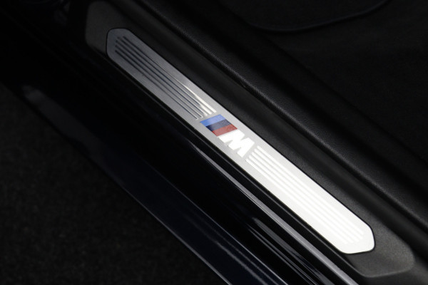 BMW X3 xDrive30e High Executive M-Sport 293 PK PHEV, Panoramadak, Memory, Camera