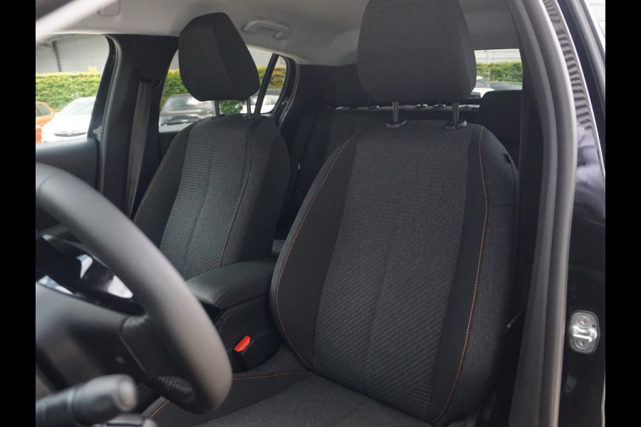 Peugeot 208 1.2 Hybrid 110 e-DCS6 Business Parkeercamera