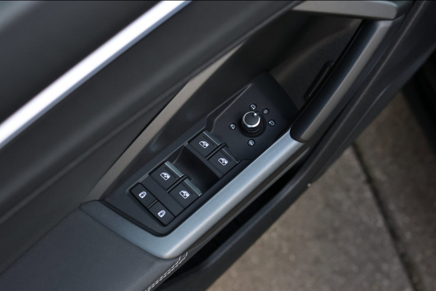 Audi Q3 40 TFSI Quattro 3X S-Line *Pano*B&O*Keyless*Camera*